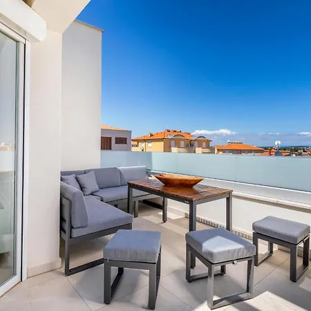 Lovely In With Jacuzzi Premantura